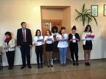 Книги - це ліки, що напувають світ